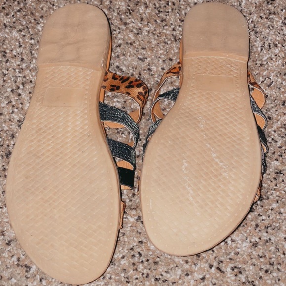 sandles - Picture 3 of 3